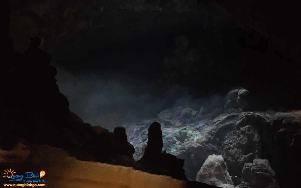 7km Paradise cave tour to discover