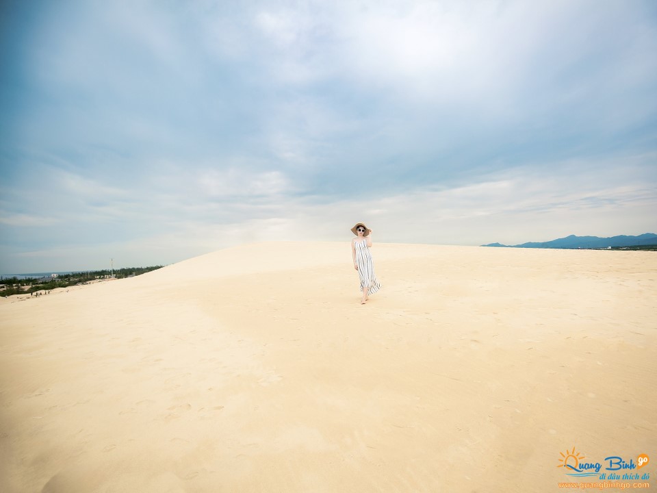 Cồn cát Quang Phú tour du lịch Quảng Bình