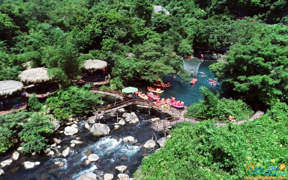 Mooc stream Phong Nha Ke Bang National park
