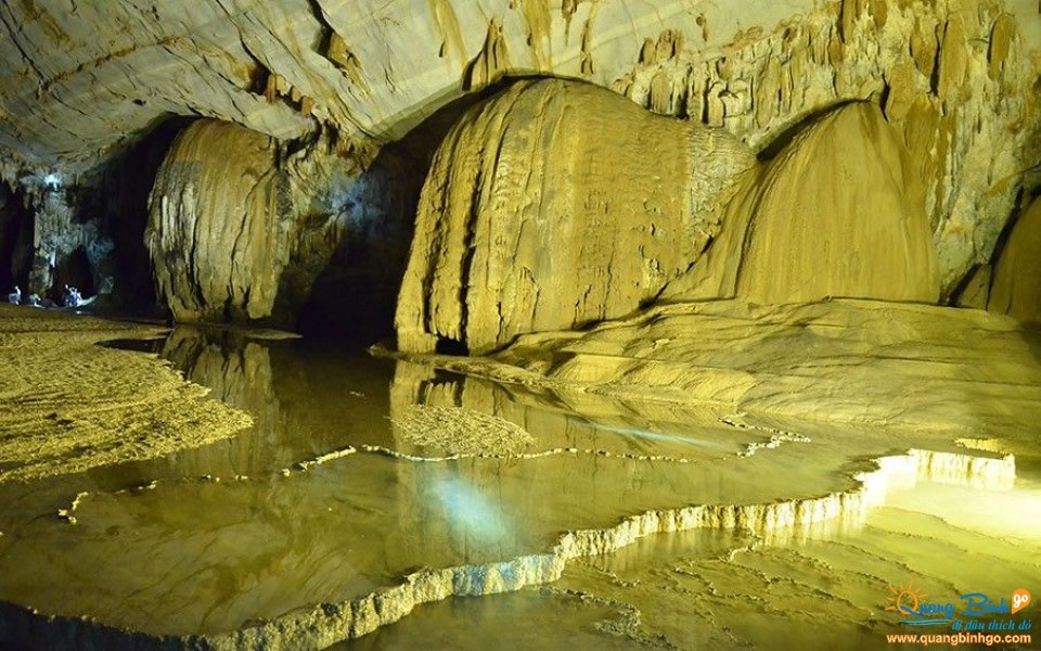 Paradise cave adventure tour Viet Nam