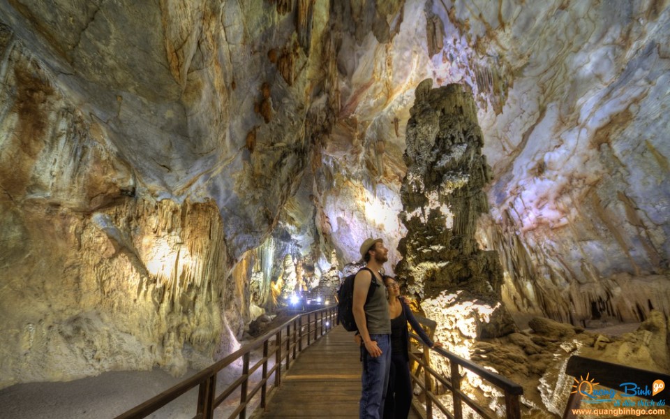 Paradise cave tourist area Phong Nha Ke Bang