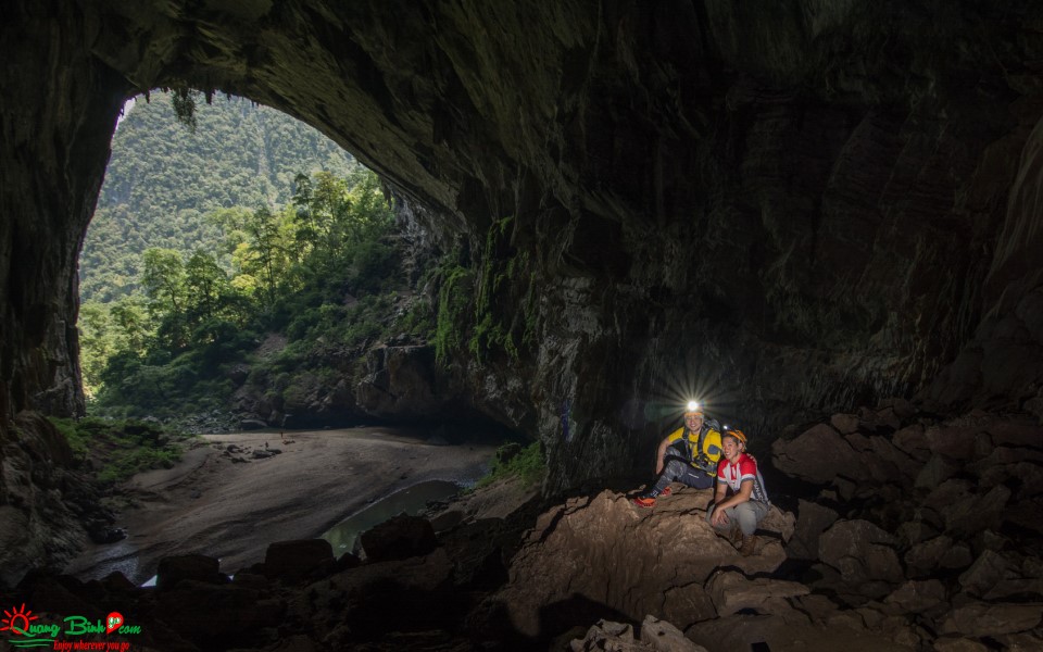 Du lịch Quảng Bình, hang En cave tour explore