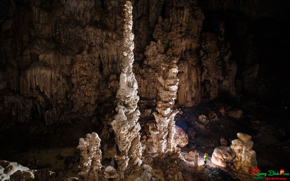 Hang Tiên cave Phong Nha - Kẻ Bàng tourist